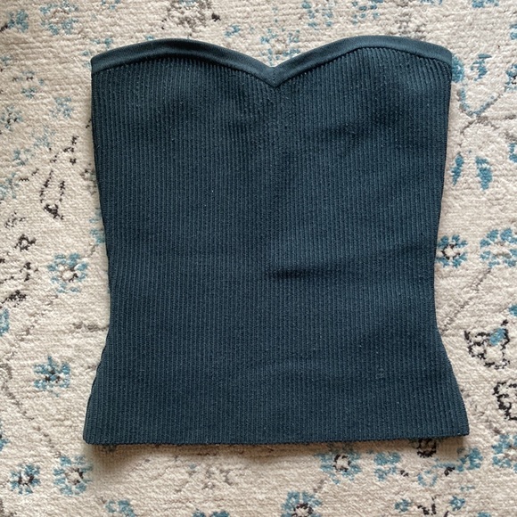 Babaton Sculpt Knit Strapless Top - Picture 3 of 6